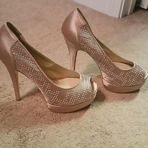 Gorgeous, sparkle heels